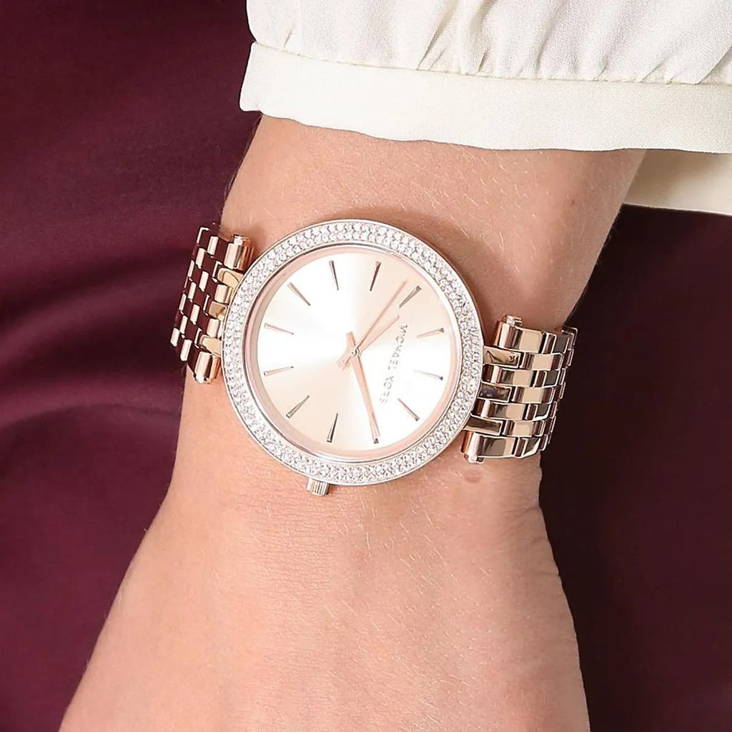 Michael Kors MK3192 rose gold dial close-up on wrist