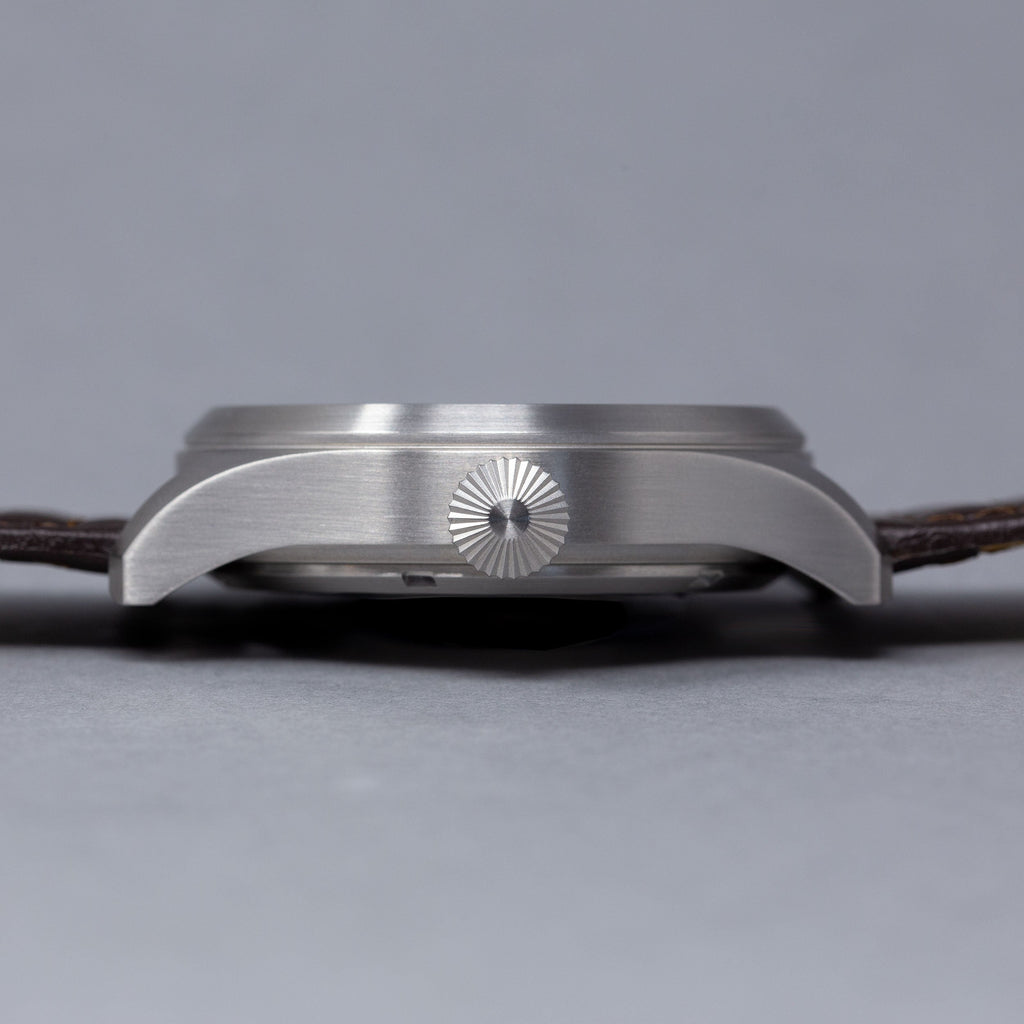 Rotate North Turbulence Cat.1 Aviator watch detail image