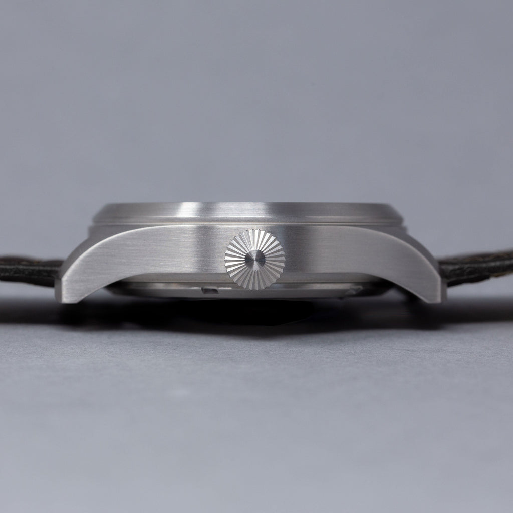 Rotate North Turbulence Cat.1 Aviator watch detail image