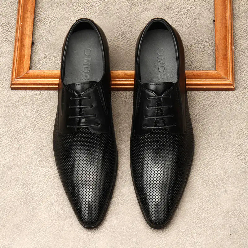 Vivace Charm black Oxford shoes sole detail